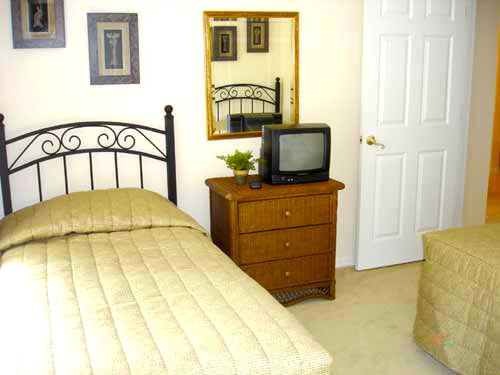 1186-4-bedroom-home-lakeview-08